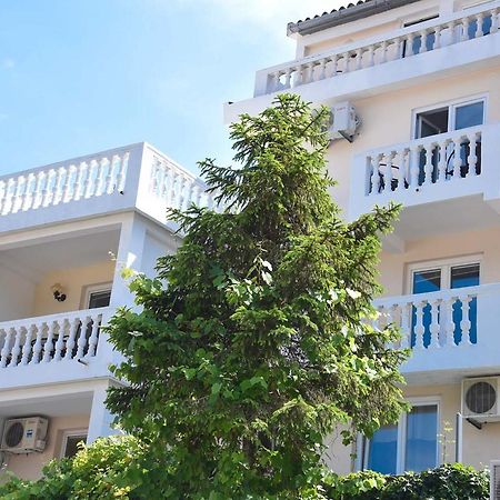 בודווה Apartments Villa Jovovic מראה חיצוני תמונה