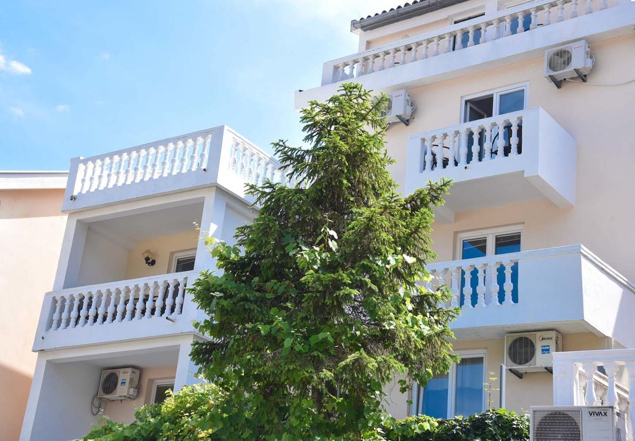 בודווה Apartments Villa Jovovic מראה חיצוני תמונה