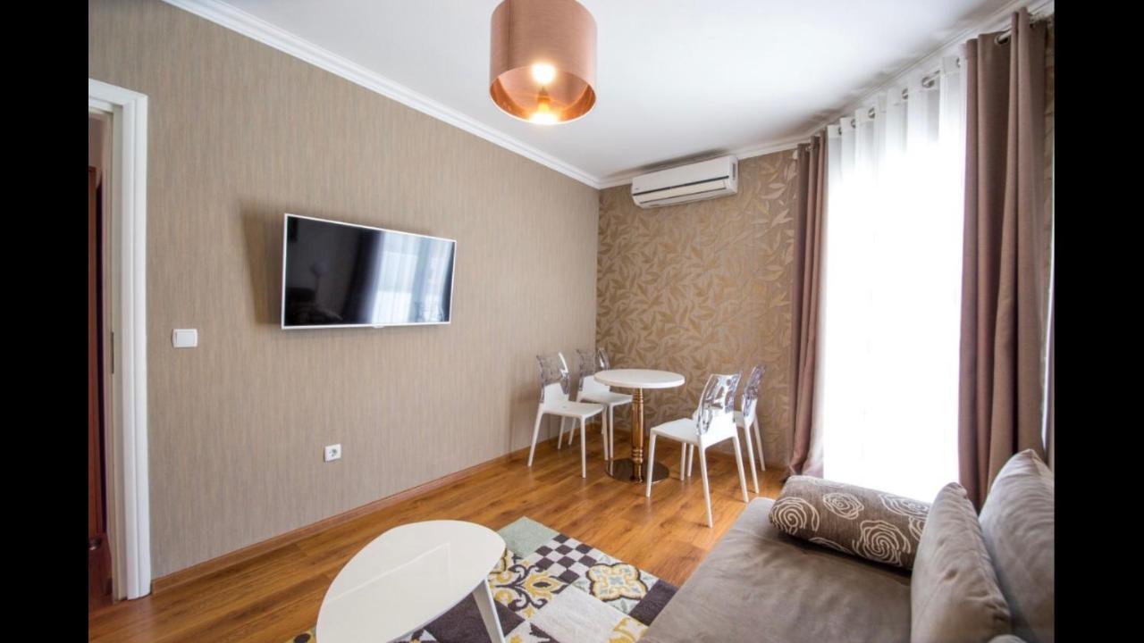 בודווה Apartments Villa Jovovic מראה חיצוני תמונה